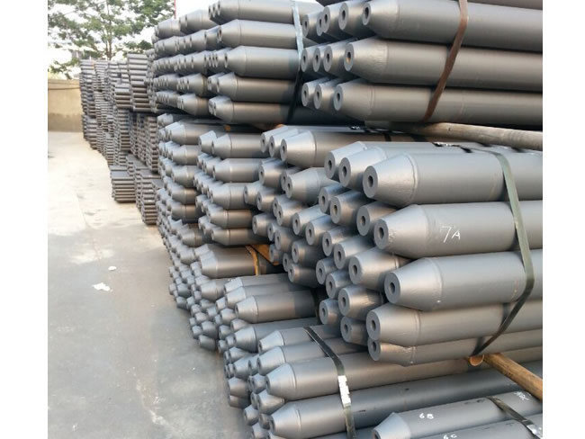 網架成品待發桿件