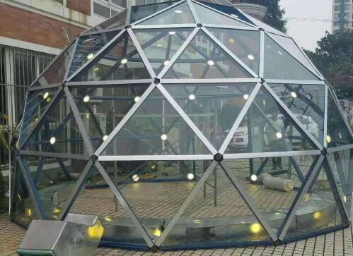 風景區學生休息玻璃網架.jpg 風景區學生休息玻璃網架.jpg