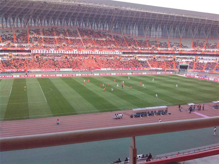 河南理工大學體育場看臺網架加工