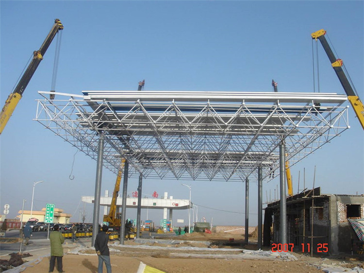 加油站鋼結構網架施工工程