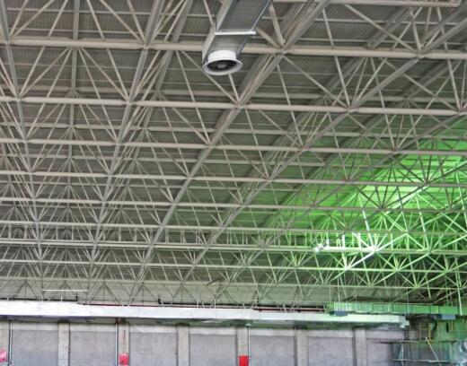 螺栓球網架加工.jpg 螺栓球網架加工.jpg