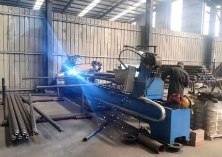 網(wǎng)架加工結(jié)構(gòu)自動焊桿件加工.jpg 網(wǎng)架加工結(jié)構(gòu)自動焊桿件加工.jpg