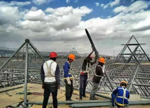 出口網架加工工程施工安裝.jpg 出口網架加工工程施工安裝.jpg