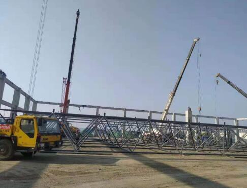 網架鋼構加工工程.jpg 網架鋼構加工工程.jpg