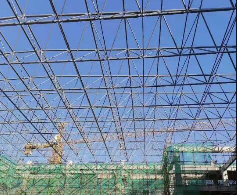 體育場(chǎng)網(wǎng)架鋼結(jié)構(gòu)加工施工技術(shù).jpg 體育場(chǎng)網(wǎng)架鋼結(jié)構(gòu)加工施工技術(shù).jpg