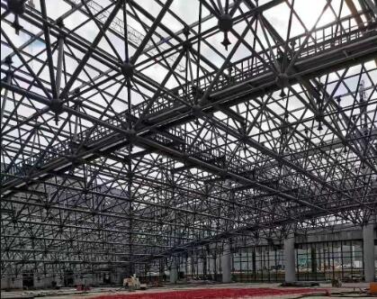 網(wǎng)架鋼結構焊接連接整體工程.jpg 網(wǎng)架鋼結構焊接連接整體工程.jpg